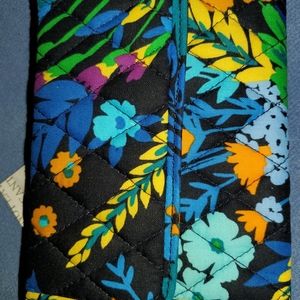 Vera Bradley Euro Wallet in Modnoght Blues